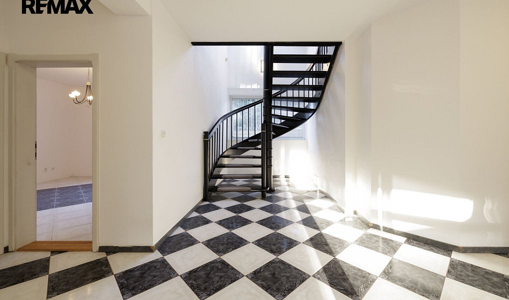 Prodej domu 520 m² s pozemkem 764 m², Roztoky – náhled fotky 13