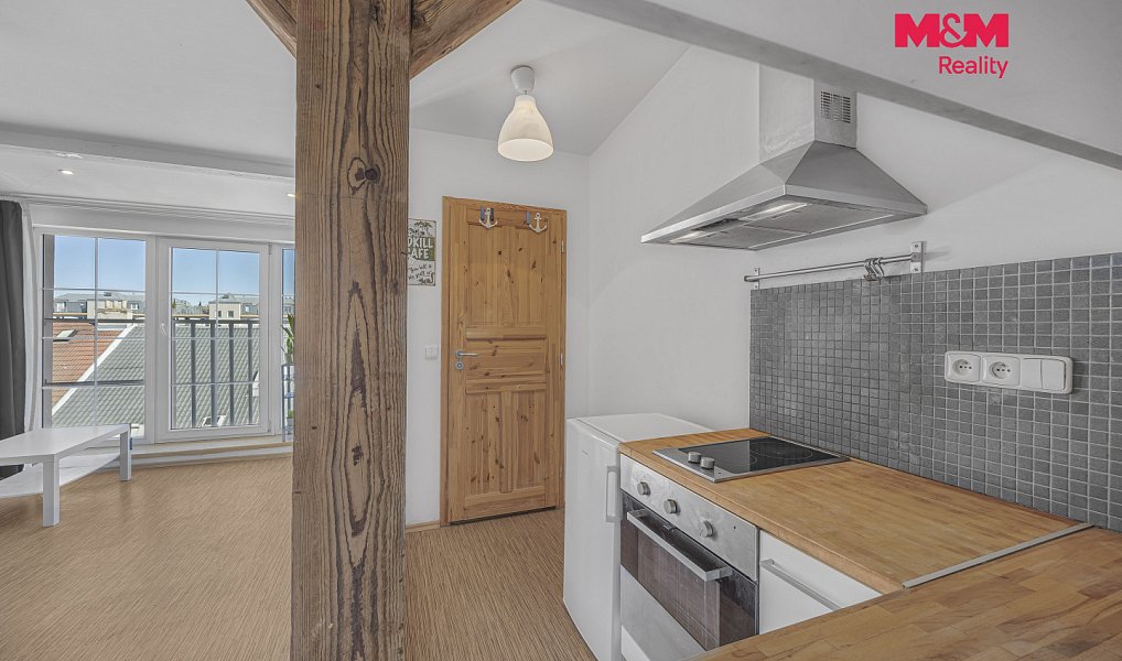 Pronájem bytu 1+kk 28 m², Praha – náhled fotky 2