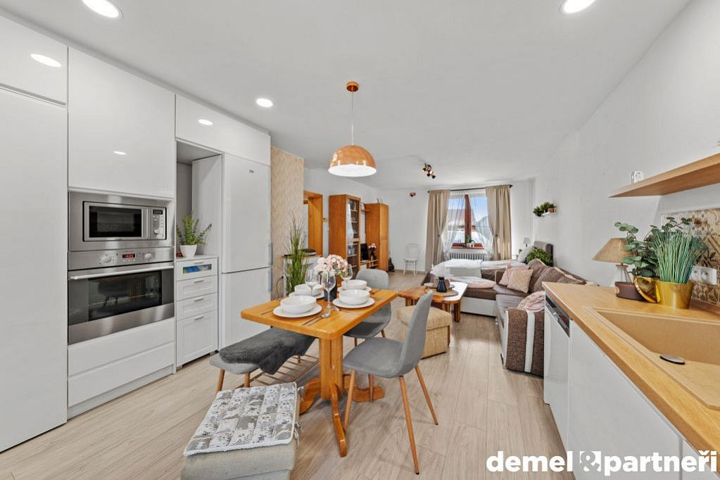 Prodej domu 201 m² s pozemkem 224 m² — photo 3