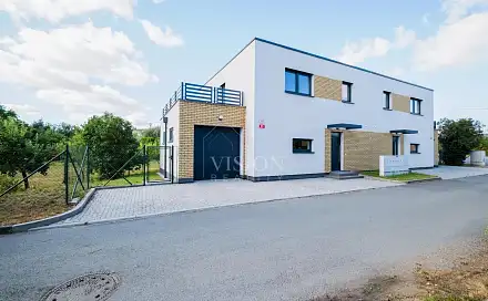 Prodej domu 212 m² s pozemkem 270 m², Plzeňská, Plzeň - Křimice