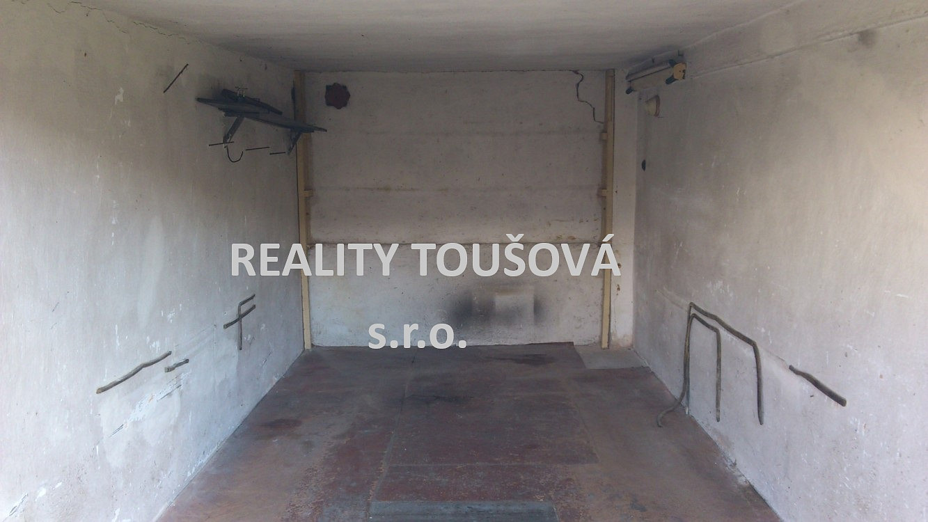 Prodej řadové garáže plzeň-lukavická ulice — photo 5