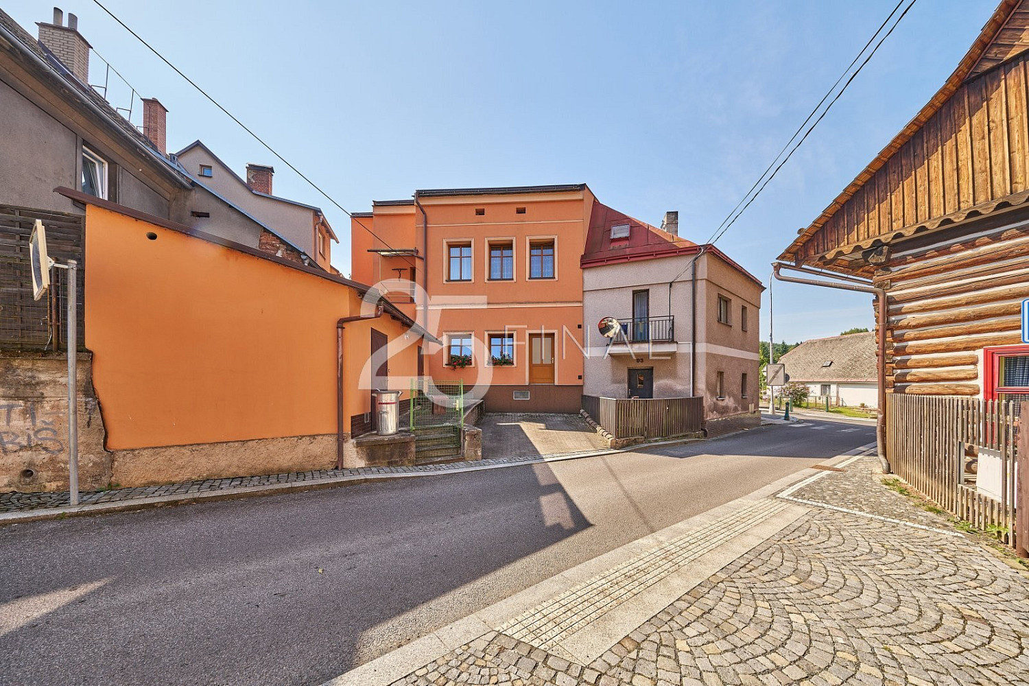 Prodej domu 199 m² s pozemkem 215 m² – další