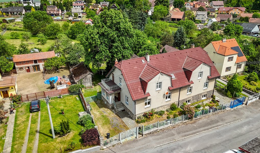 Prodej domu 180 m² s pozemkem 1 927 m², Milín – náhled fotky 2