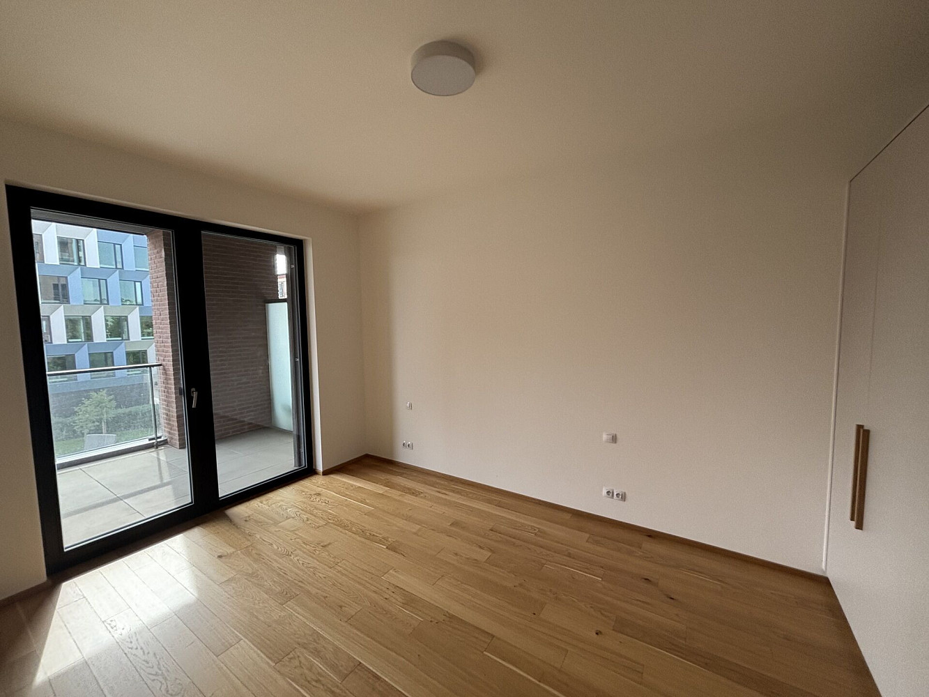 Pronájem bytu 2+kk 63 m² – fotografie 4