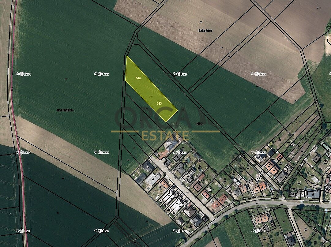 Prodej pole 3 057 m²