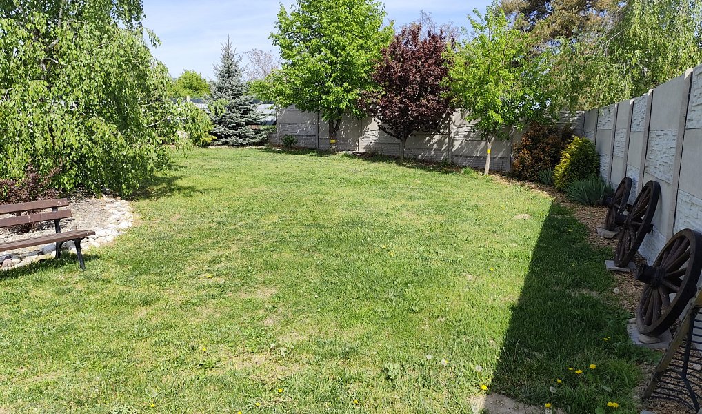 Prodej ubytovacího objektu 206 m², Dyjákovice – náhled fotky 41