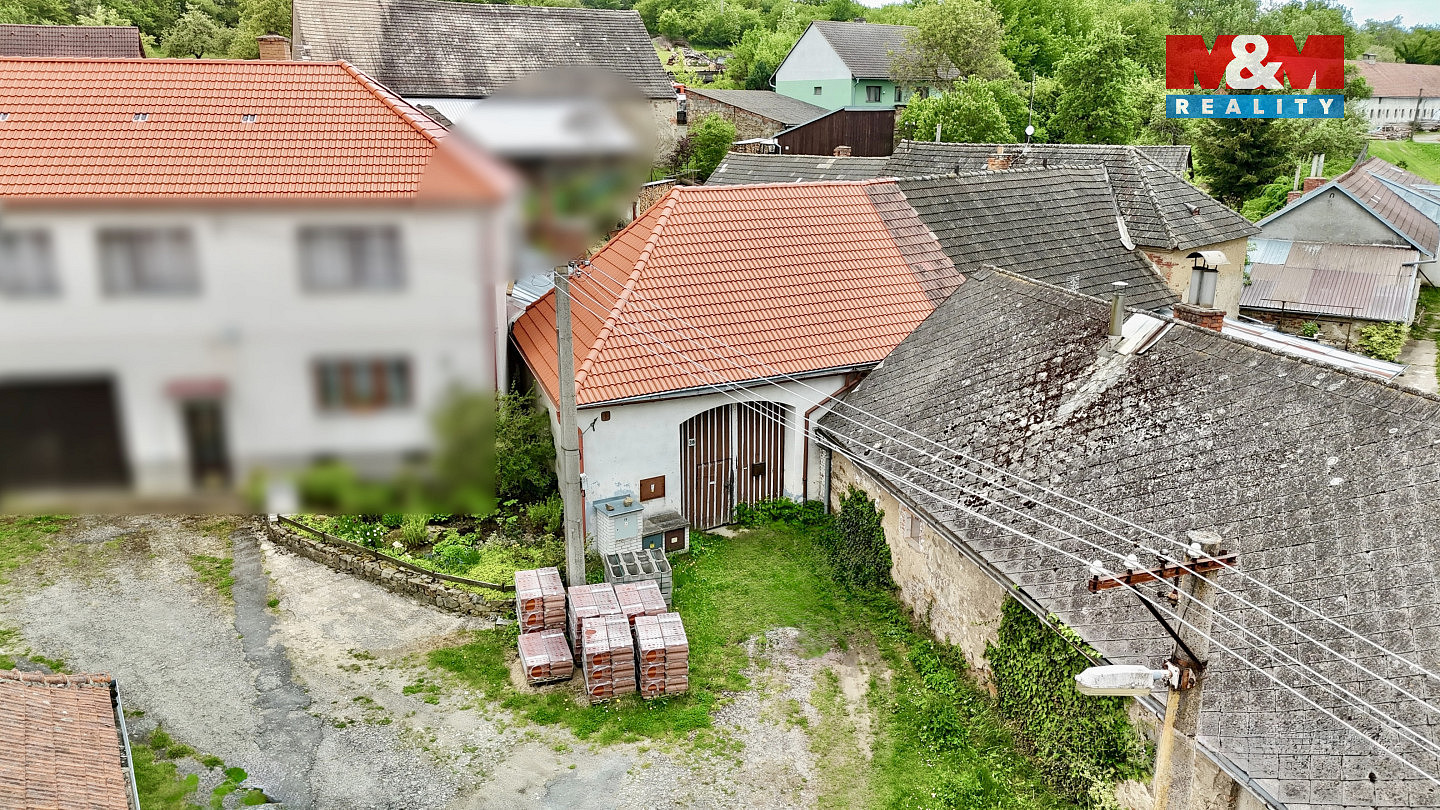 Prodej domu 74 m² s pozemkem 2 068 m² — photo 2