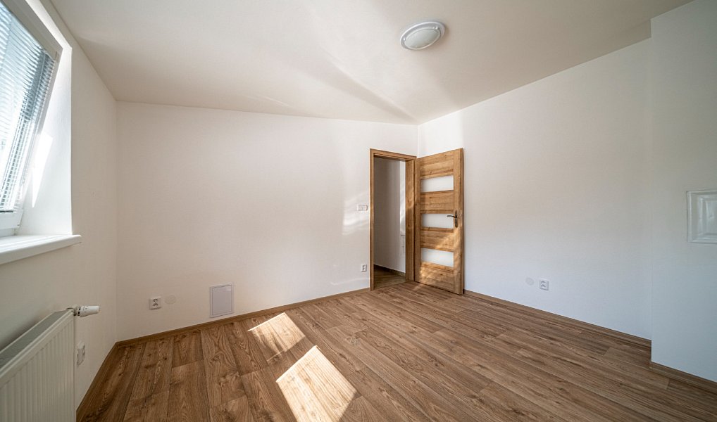 Pronájem domu 175 m² s pozemkem 483 m², Uherské Hradiště – náhled fotky 26