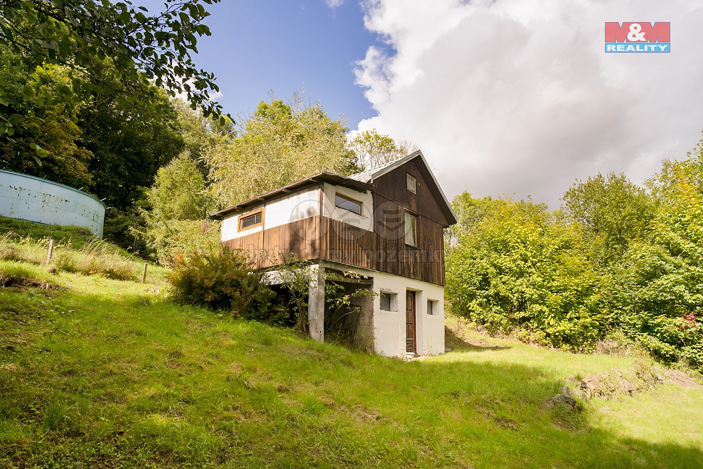 Prodej chaty/chalupy 489 m² s pozemkem 26 m²