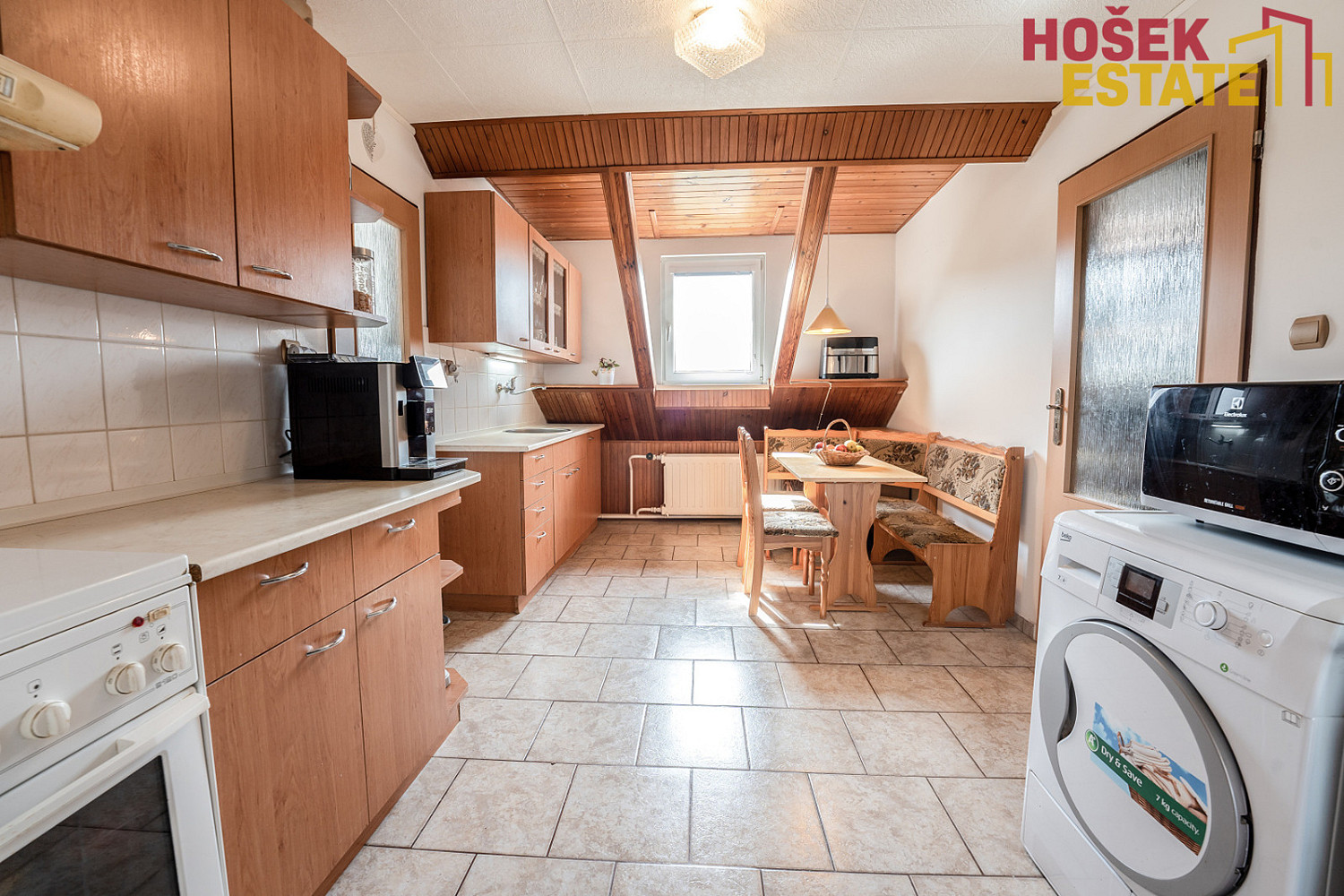 Prodej domu 170 m² s pozemkem 533 m² – pohled 2