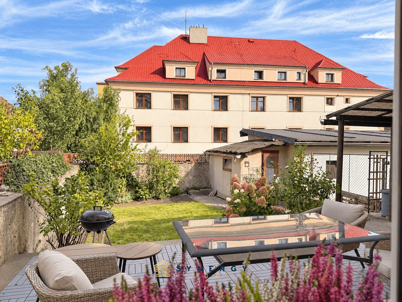 Prodej domu 200 m² s pozemkem 210 m² – fotografie 2