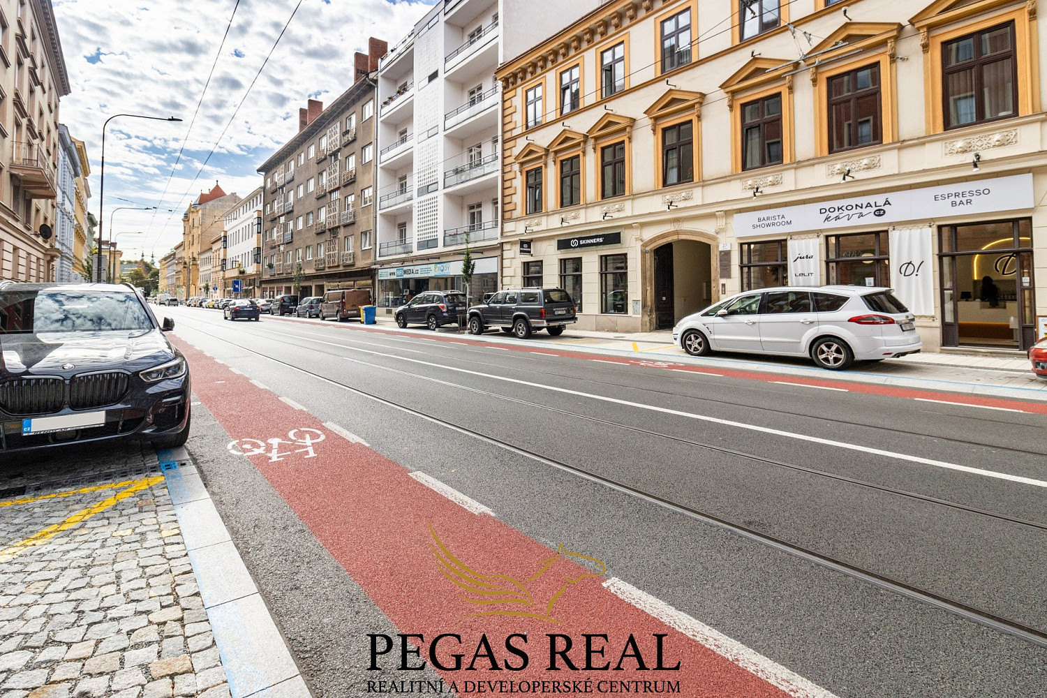 Pronájem kanceláře 187 m² – fotografie 3