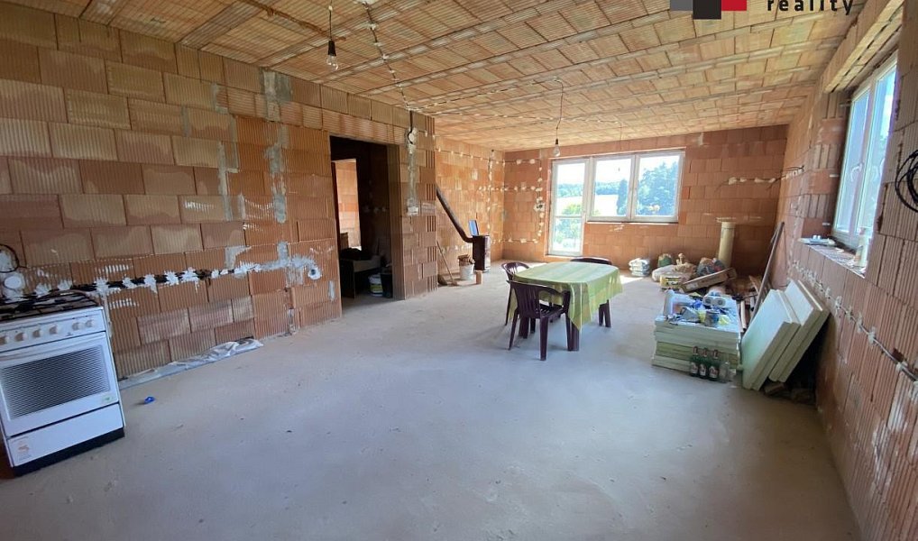 Prodej domu 150 m² s pozemkem 1 366 m², Bělá – náhled fotky 9