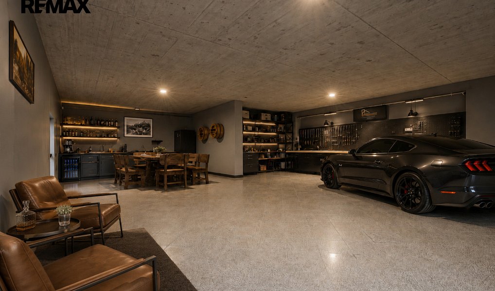 Prodej domu 486 m² s pozemkem 1 661 m², Králův Dvůr – náhled fotky 24