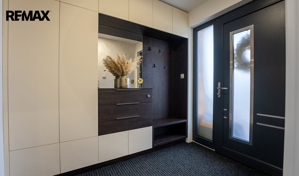 Prodej domu 172 m² s pozemkem 1 031 m², Jemnice – náhled fotky 31