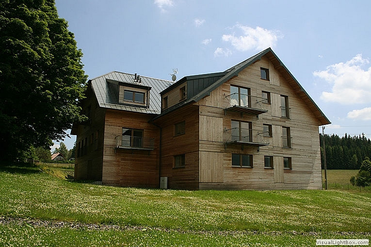 Prodej stavebního pozemku 2 437 m² – fotografie 3