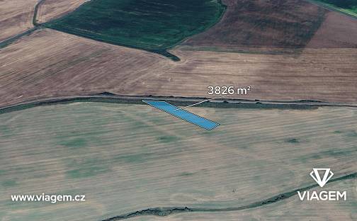 Prodej pole 1 913 m², Lochovice, okres Beroun