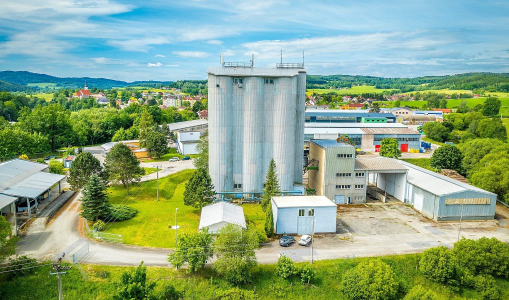 Prodej výrobních prostor 9 957 m², Kájov – náhled fotky 37