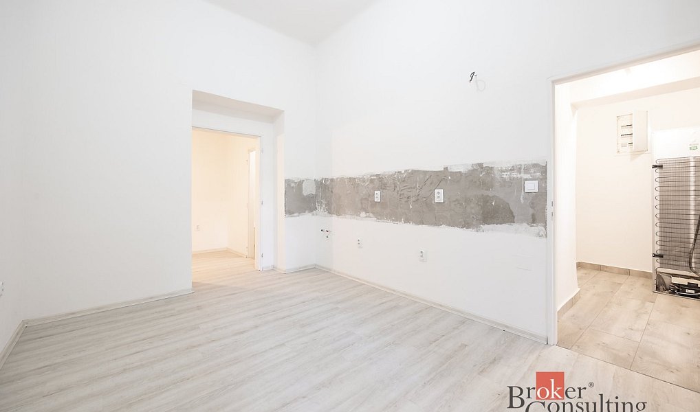 Prodej bytu 2+1 62 m², Praha – náhled fotky 3