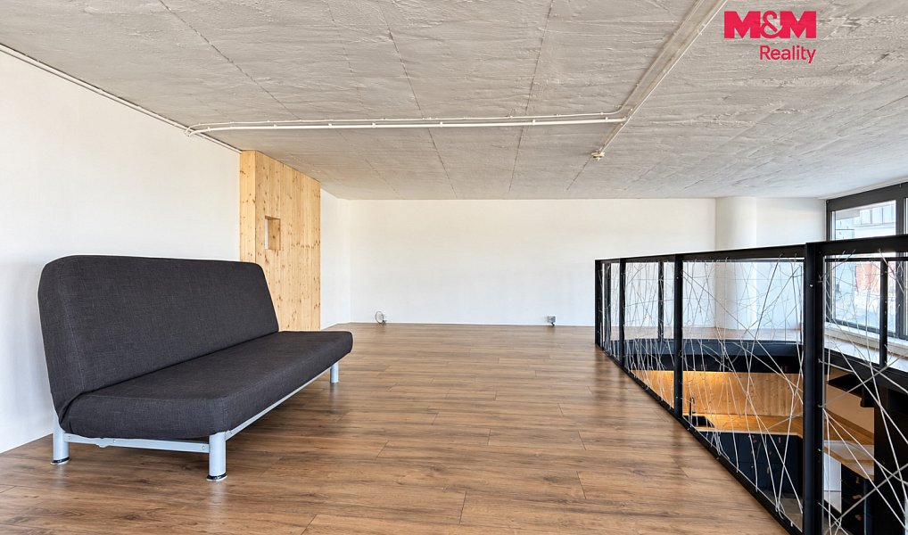 Prodej bytu 1+kk 100 m², Zlín – náhled fotky 9