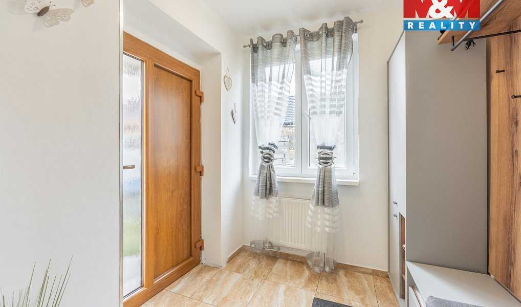 Prodej domu 210 m² s pozemkem 367 m², Vinařice – náhled fotky 19