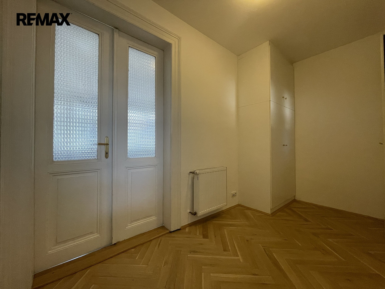 Pronájem bytu 1+1 62 m² — photo 3