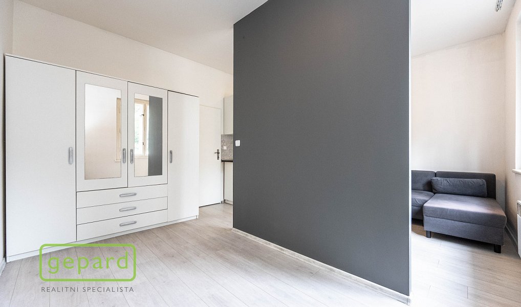 Prodej domu 225 m² s pozemkem 585 m², Praha – náhled fotky 2
