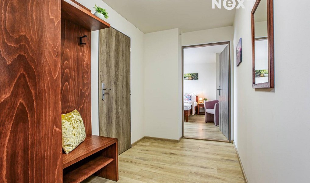 Prodej ubytovacího objektu 372 m², Hluboká nad Vltavou – náhled fotky 30