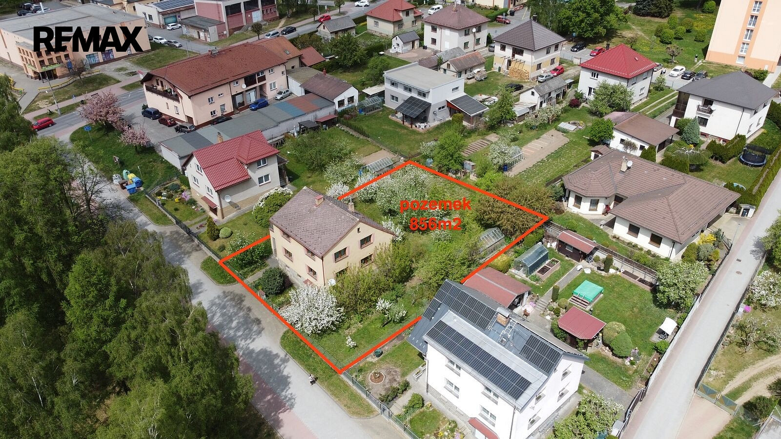 Prodej domu 151 m² s pozemkem 856 m² – fotografie 2