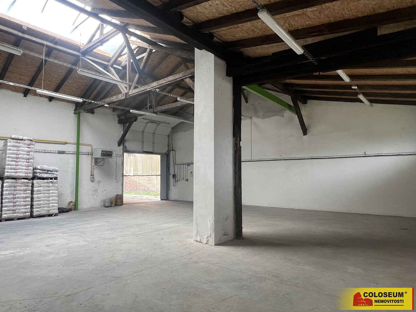 Pronájem skladovacích prostor 180 m² – fotografie 2