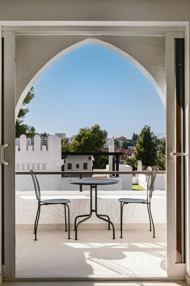 Piso 4+kk – Marbella, Nueva Andalucía - Vista 3