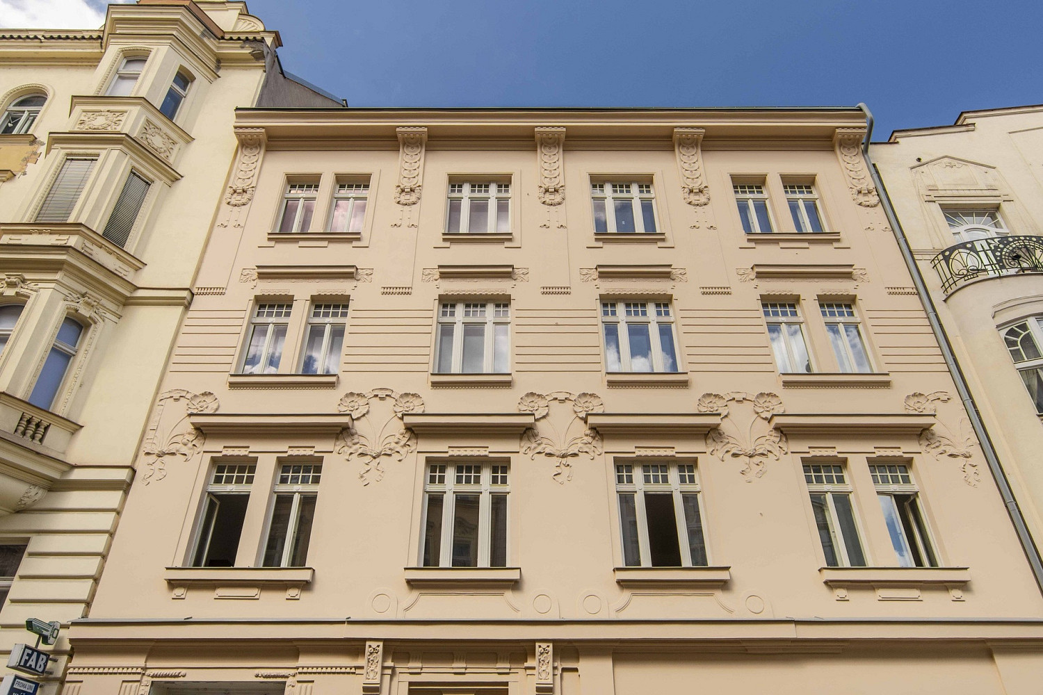 Pronájem bytu 3+kk 66 m²
