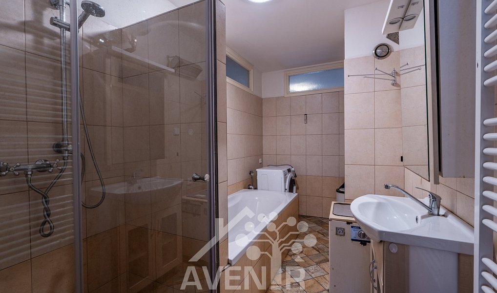 Prodej domu 244 m² s pozemkem 1 336 m², Bozkov – náhled fotky 23