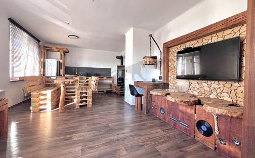 Pronájem bytu 2+kk 60 m², Pod vinohradem, Praha 4 - Braník