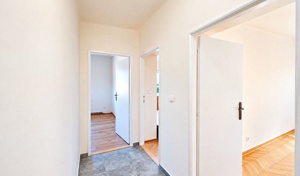 Prodej komerčního objektu (jiného typu) 218 m², Nečín – náhled fotky 5