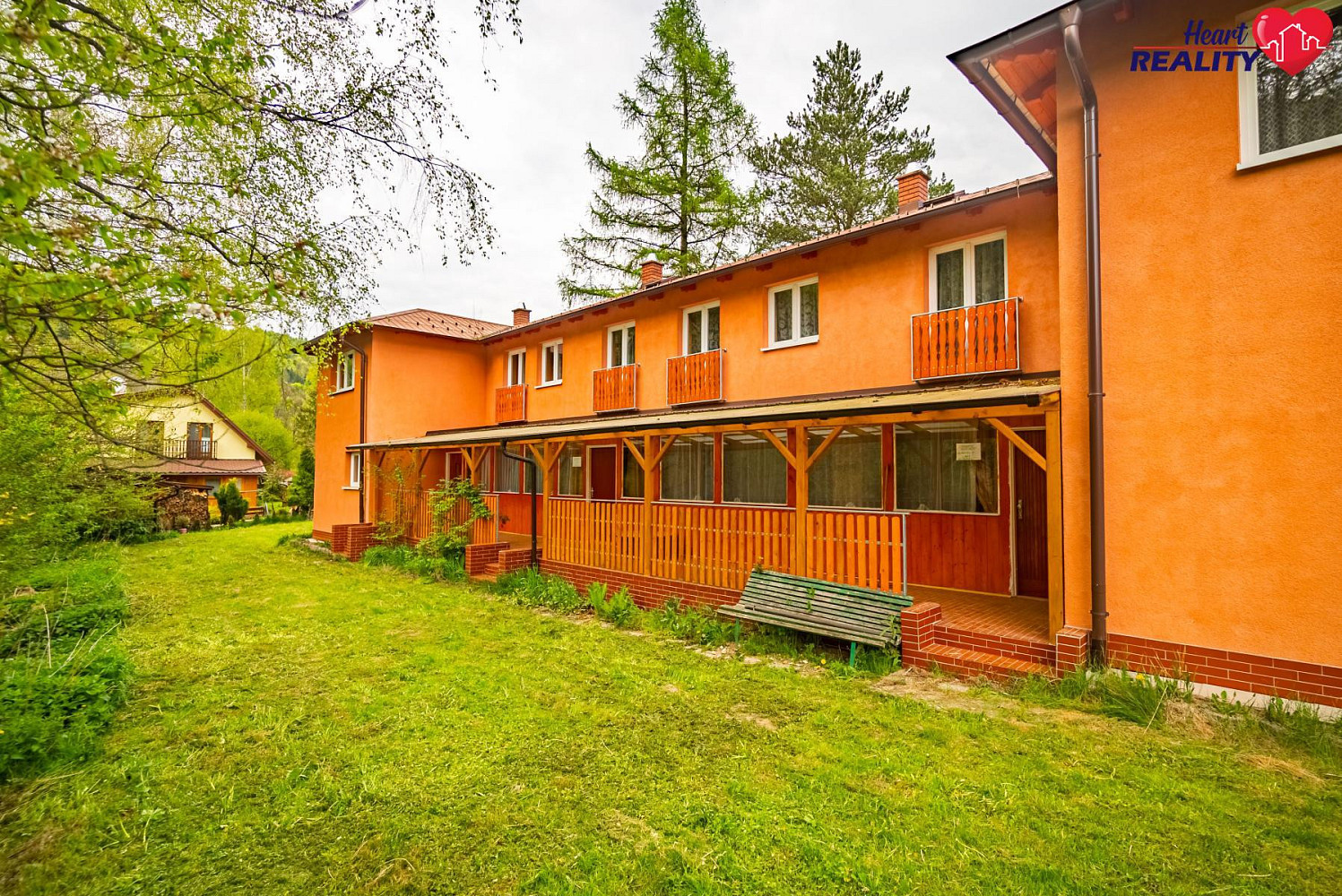 Prodej chaty/chalupy 462 m² s pozemkem 688 m² – fotografie 3