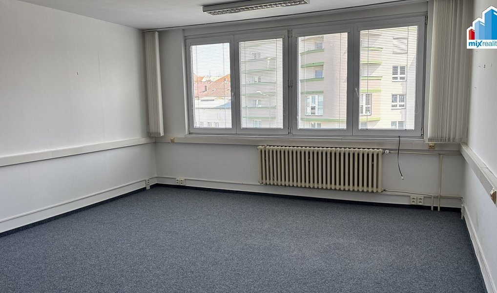 Pronájem kanceláře 27 m², Plzeň – náhled fotky 3