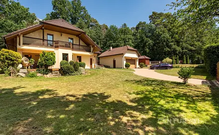 Prodej domu 185 m² s pozemkem 1 343 m², Benešov - Úročnice