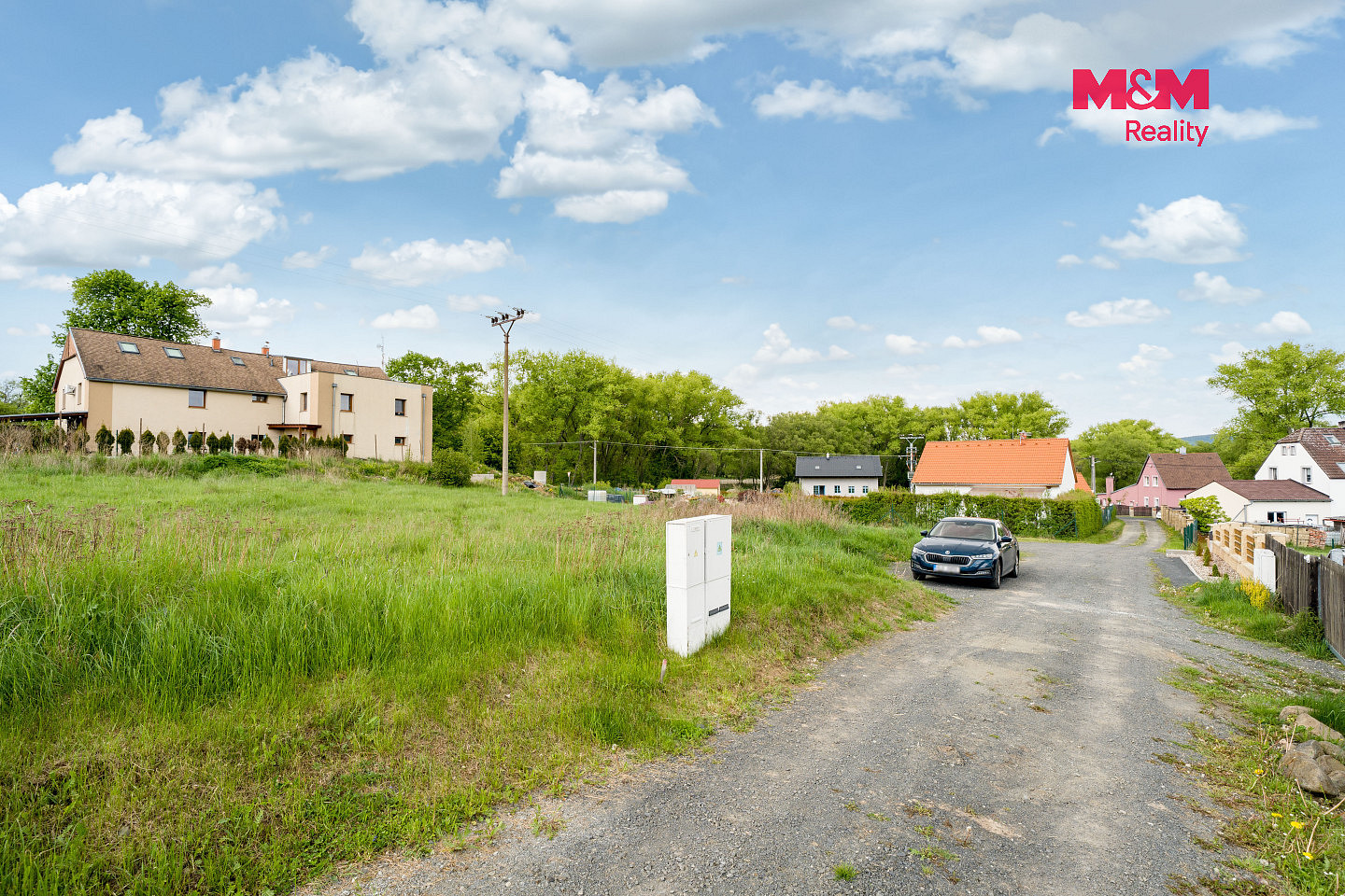 Prodej stavebního pozemku 1 025 m² – fotografie 3