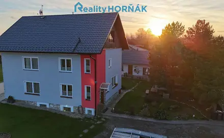 Prodej domu 360 m² s pozemkem 2 030 m², Stádlec, okres Tábor