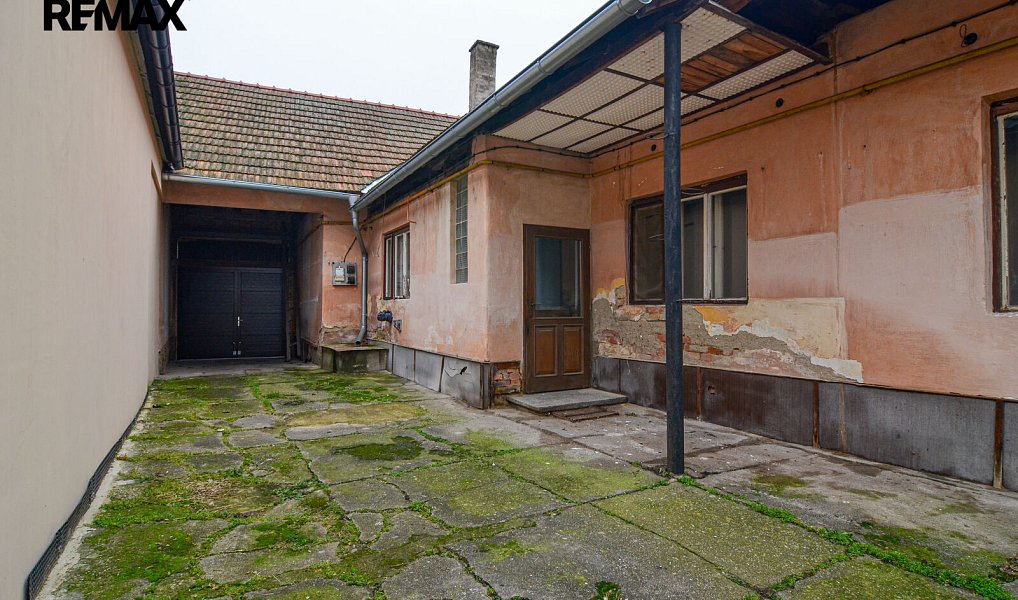 Prodej domu 215 m² s pozemkem 1 121 m², Moravská Nová Ves – náhled fotky 2