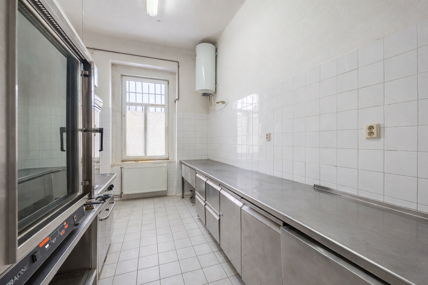 Prodej domu 1 500 m² s pozemkem 2 288 m² – fotografie 5