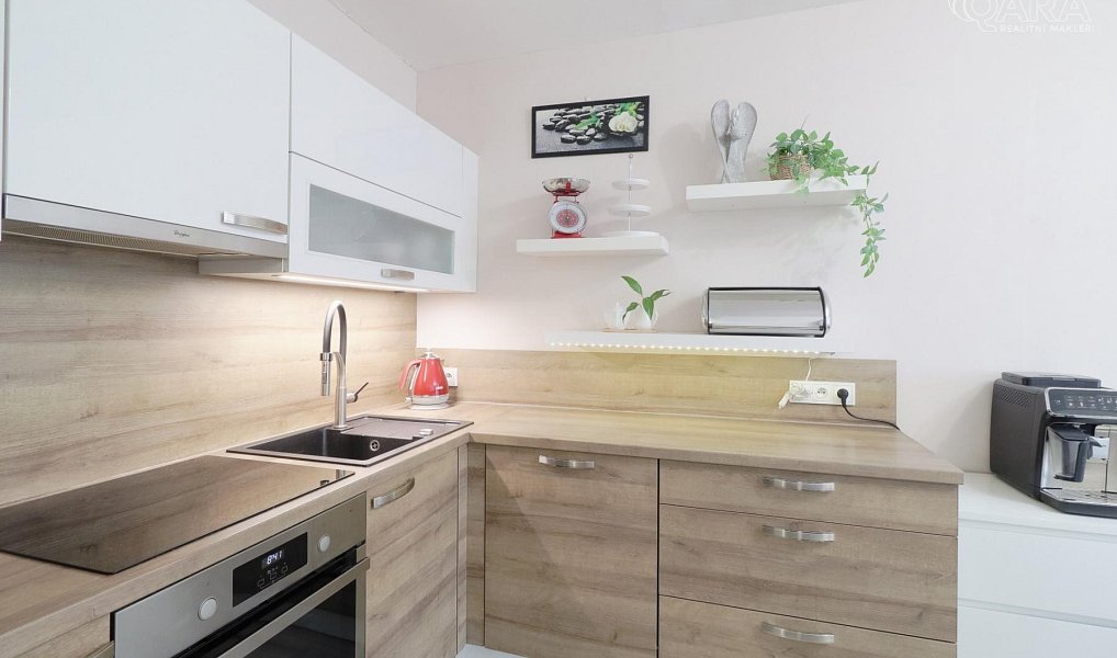Prodej bytu 2+kk 43 m², Praha – náhled fotky 3