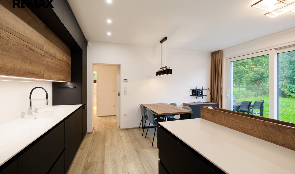 Prodej bytu 3+kk 71 m², Hronov – náhled fotky 3