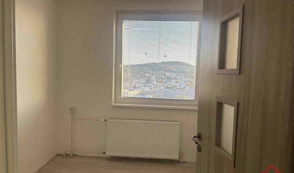 Pronájem bytu 3+1 69 m², Zlín – náhled fotky 6