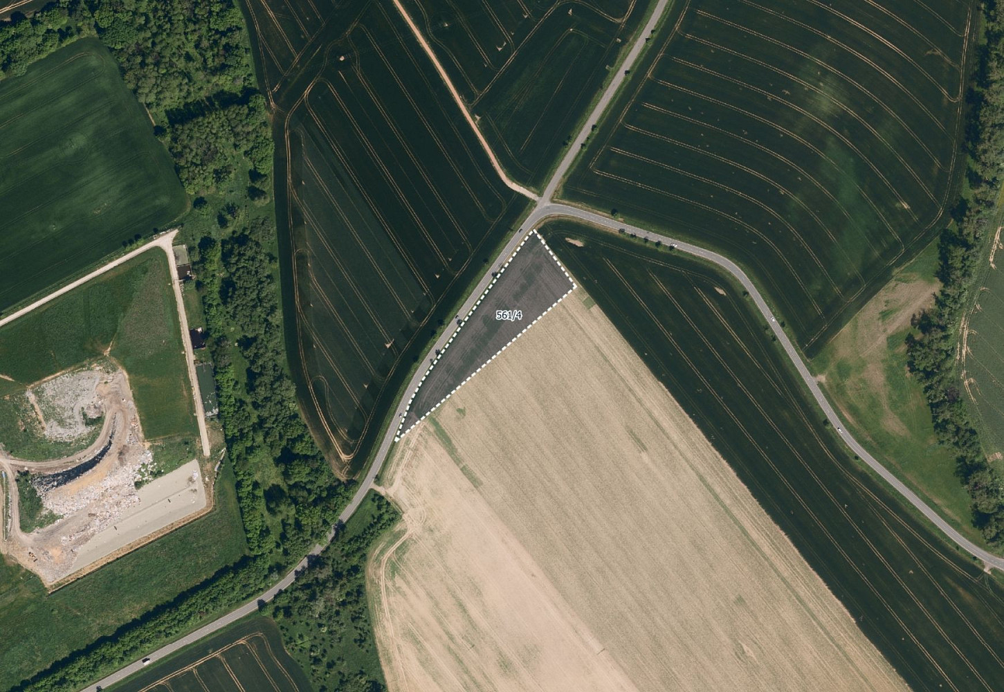 Prodej pole 3 984 m²
