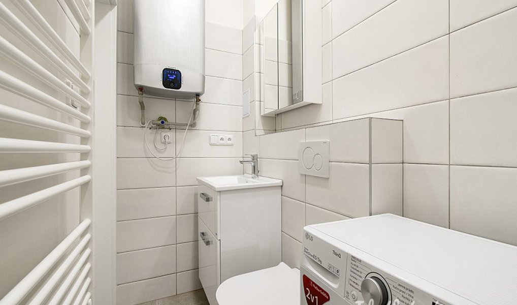 Pronájem bytu 2+kk 40 m², Praha – náhled fotky 8