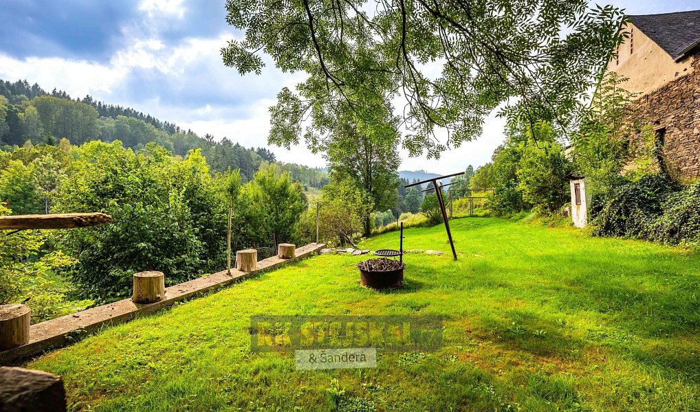 Prodej chaty/chalupy 600 m² s pozemkem 3 209 m², Rožmitál na Šumavě – náhled fotky 11