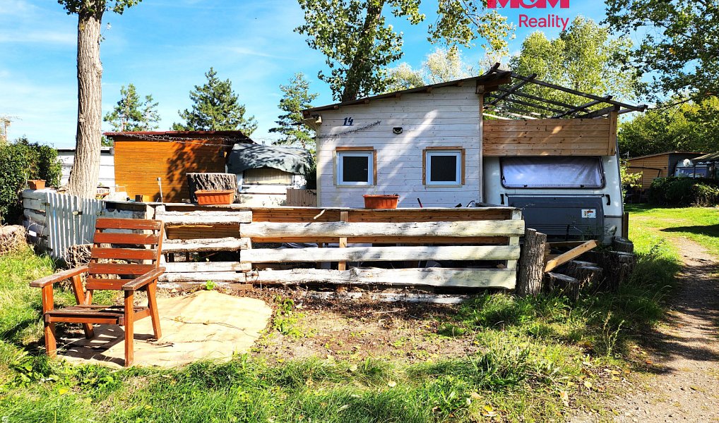 Prodej chaty/chalupy 35 m² s pozemkem 50 m², Chbany – fotka 1 z 15