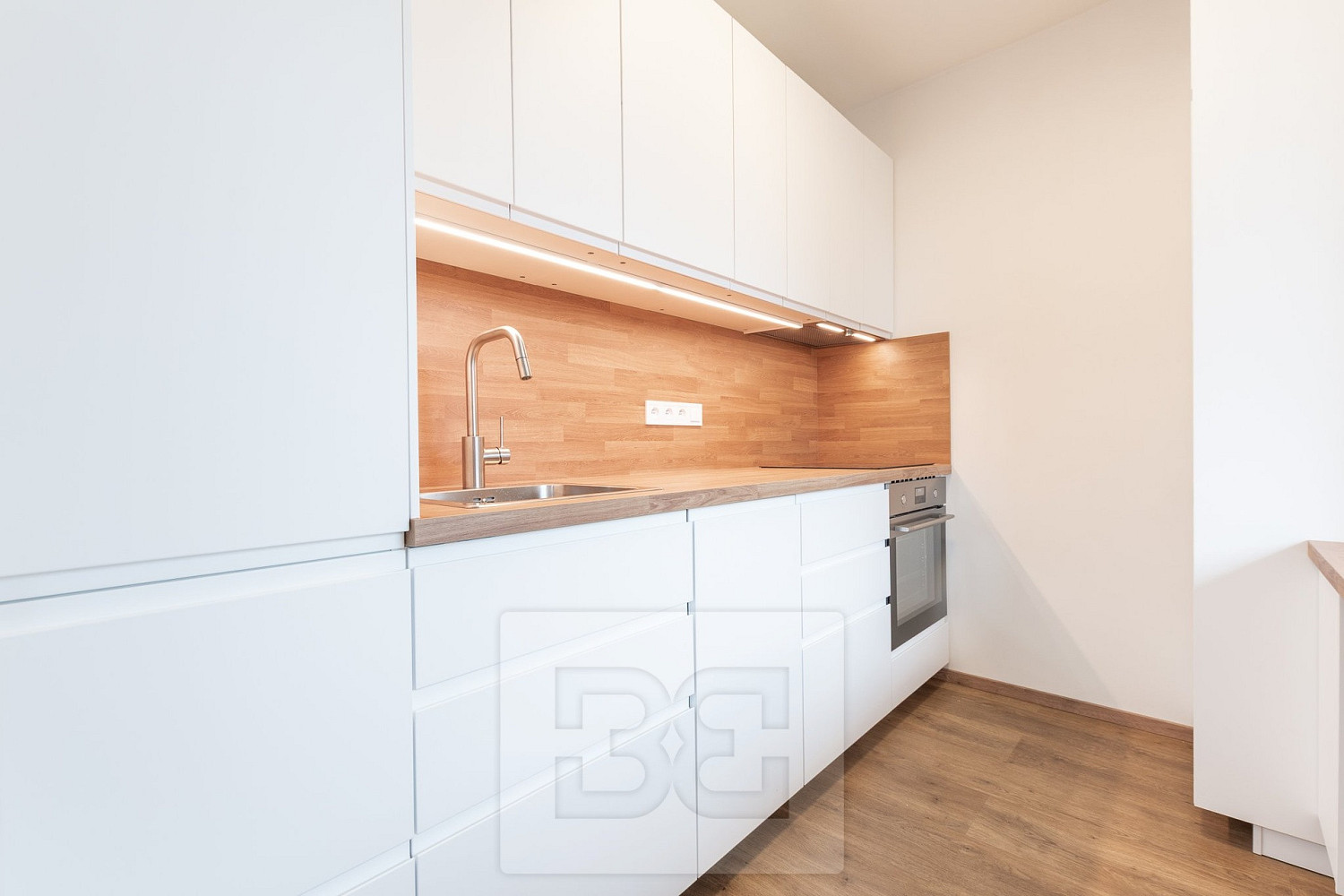 Pronájem bytu 2+kk 52 m²